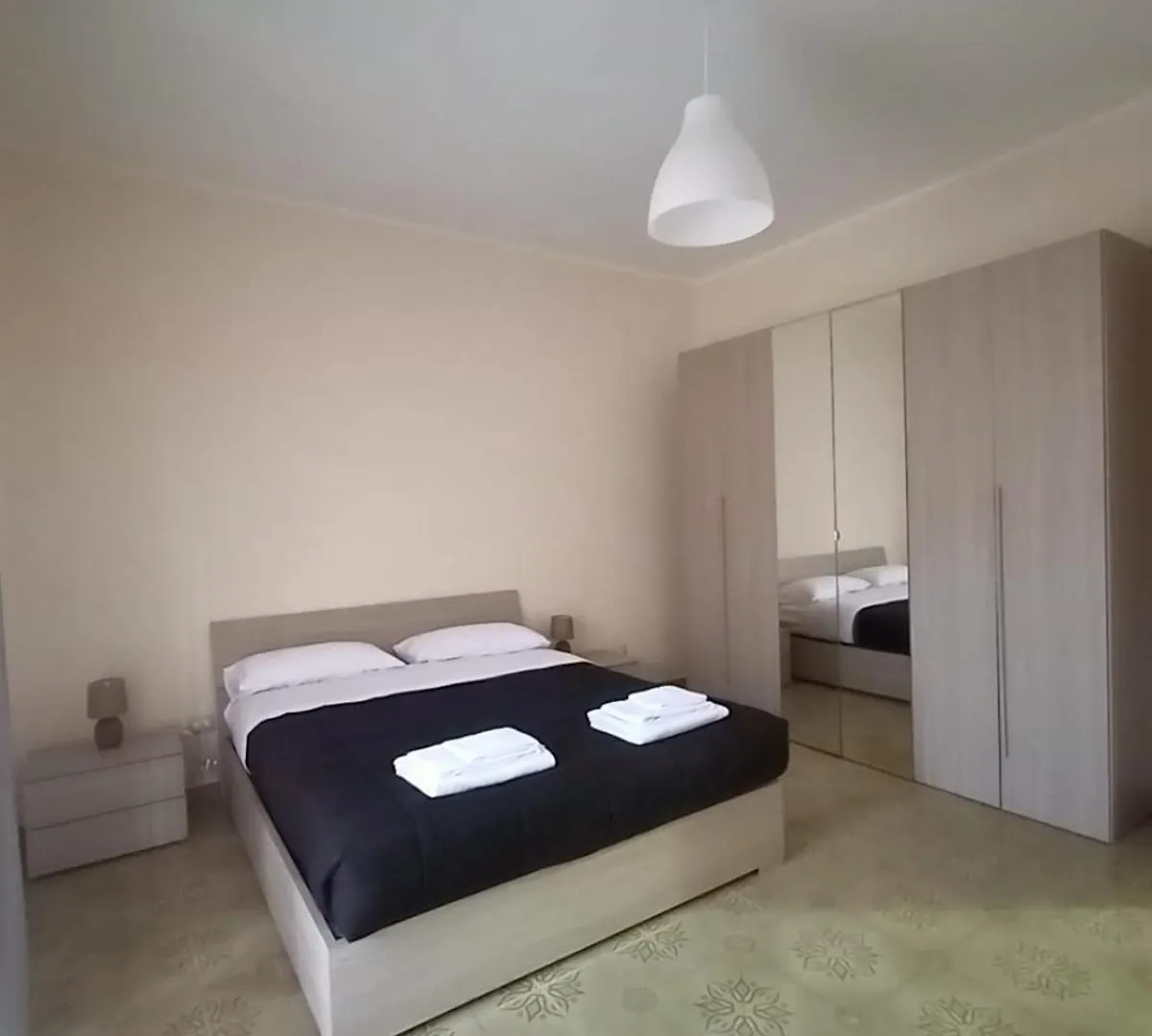 La Tana Dell'Isola - Alloggio Turistico Fiumicino Apartment